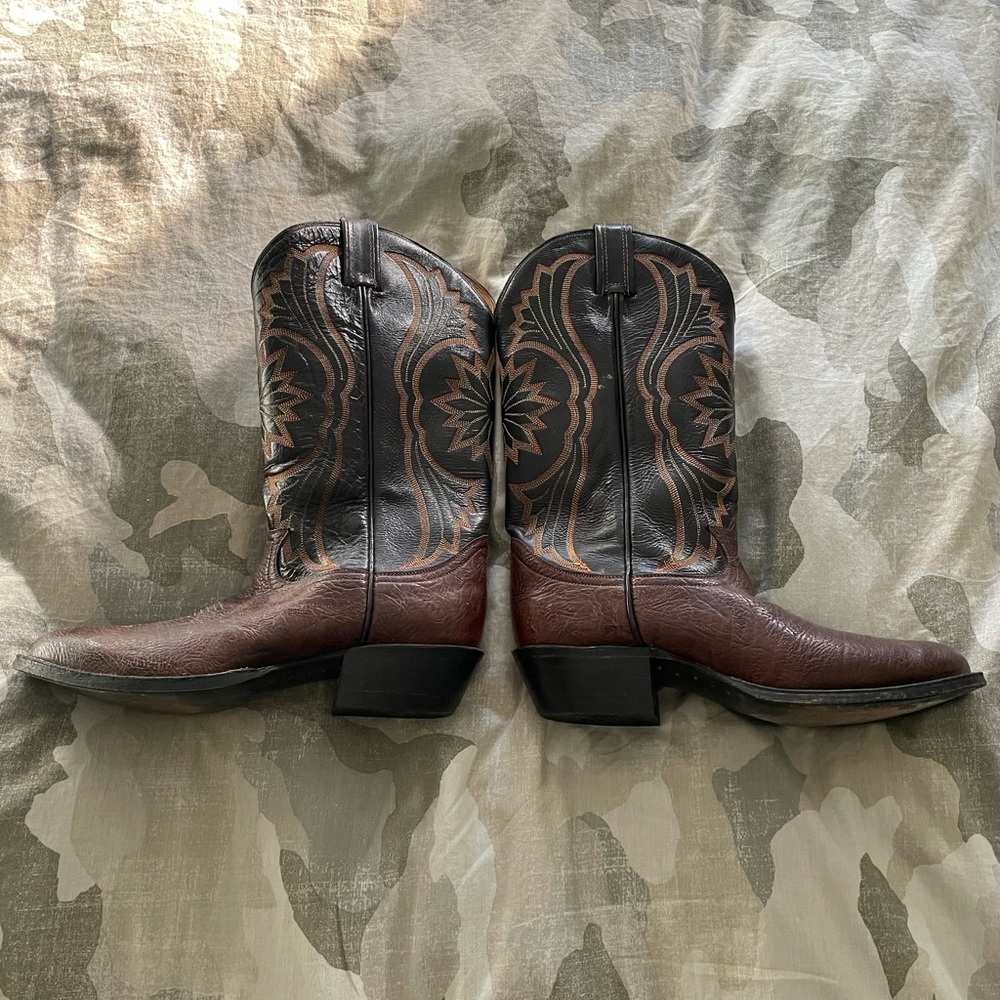 Women’s cowboy boots